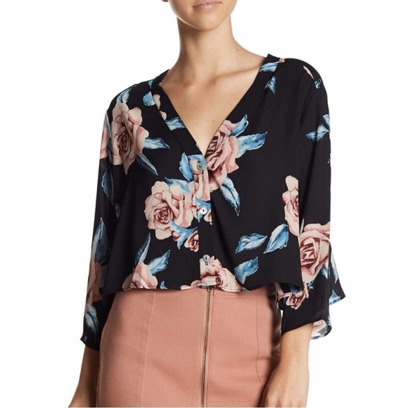 Show Me Your MuMu black floral cropped flowy button down blouse size M - Picture 1 of 13